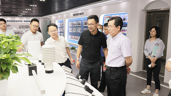 应义斌教授一行参观草莓视频软件下载数字三农展厅